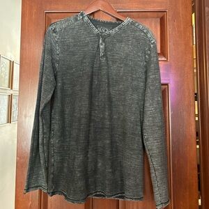 Buckle Black Men’s Gray Long Sleeve Henley Shirt Size L